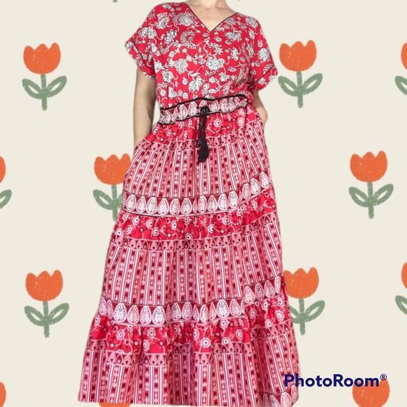Ralph Lauren Dresses & Skirts - LAUREN by Ralph Lauren Red Floral Tiered Dress + 16